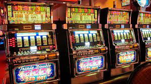 The Fascinating World of Slot Machines: A Journey into Entertainment and Chance